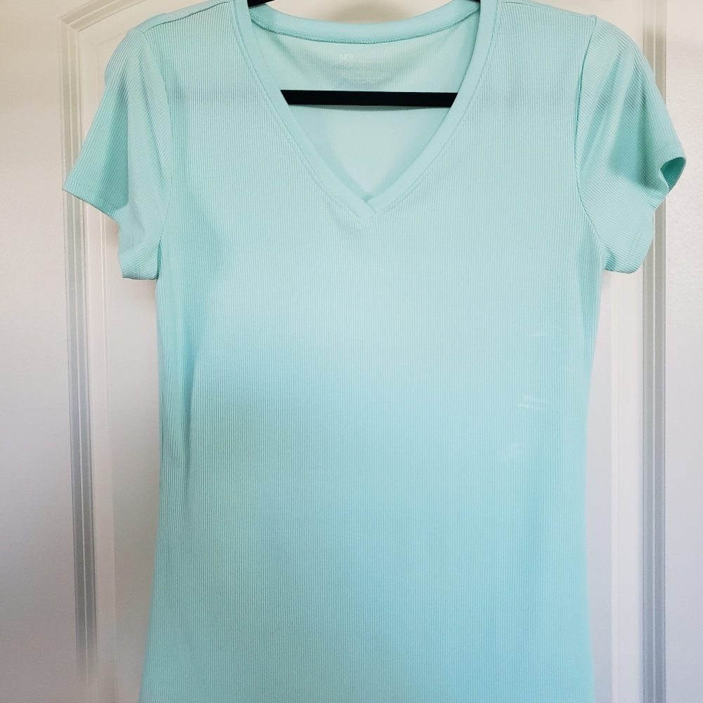 Womens top M